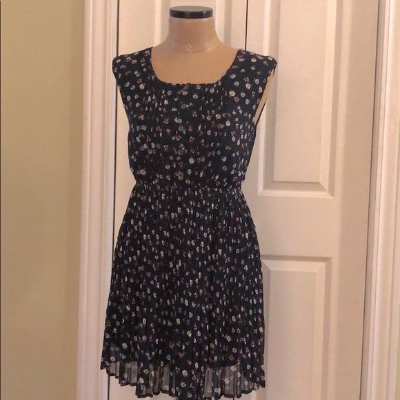 Pleated Navy Sundress - Picture 1 of 4